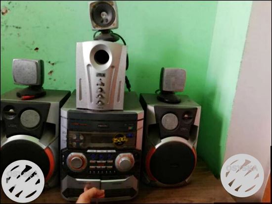 Gray Shelf Stereo