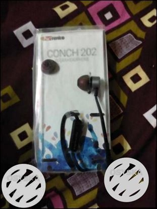 Potronics head phone new seal pack