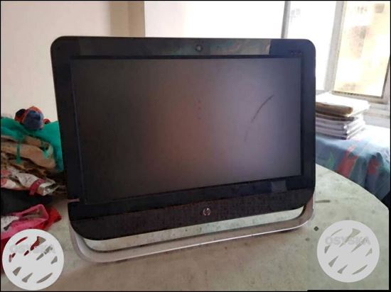 Black HP Flat Screen Computer Monitor