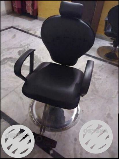 Good condition parlour chair sell