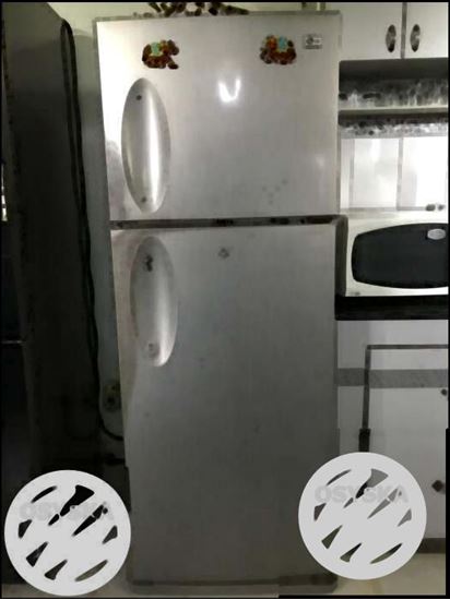 Lg double door refrigerator in good condition.