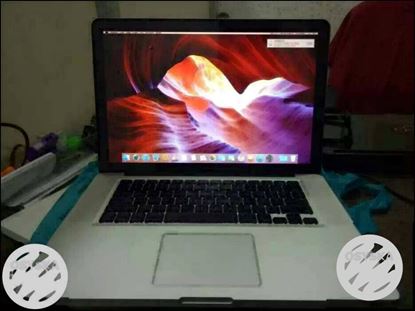 Apple MacBook Pro. Core i5 laptop Excellent Condition 4GB/500GB