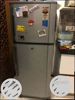 2010 Samsung Refrigerator. Excellent condition.