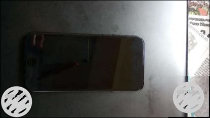 Iphone 7 32gb in good condition no time wasters pls price negotiable