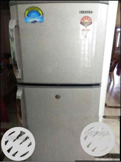 Samsung 280 litres, freezer is working but need a