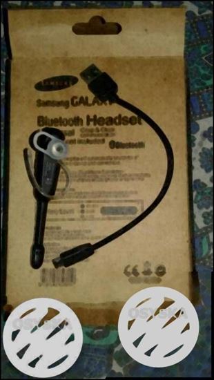 Black Samsung Galaxy Bluetooth Headset With Box