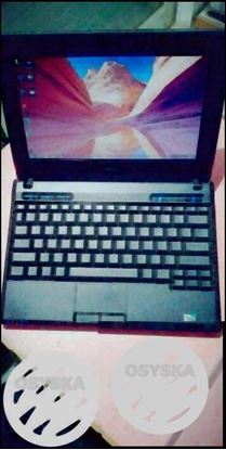 Dell mini laptop/Atom/2gb/160gb..