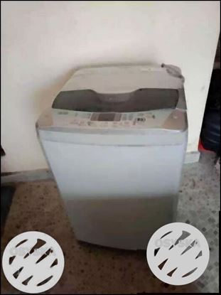 Lg washing machine top load good condition 4 yr