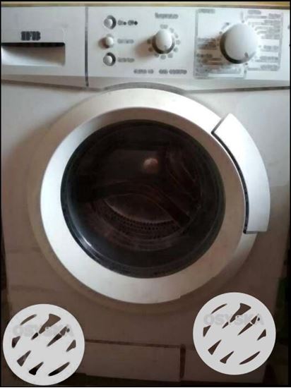 Fully automatic washing machine .6 kg.. in good