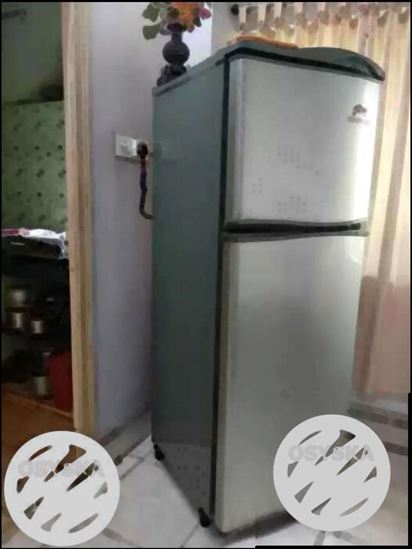 godrej fridge 225 litre 4 star