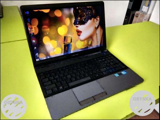 Samsung 15.6 wide (4GB/250GB) Dual Core Laptop