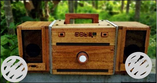 Wooden bluetooth sound system 3hour batery bakup,