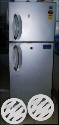 White Arcelik Top-mount Refrigerator