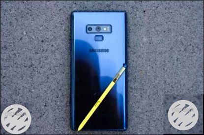 Samsung galaxy note 9 in mint condition with box