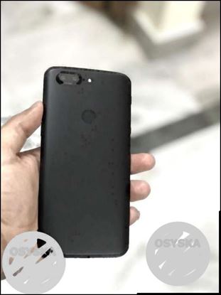 Oneplus 5T 128gb, 8Gb ram in excellent condition.