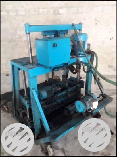 Cement bricks hydraulic machine with mixing