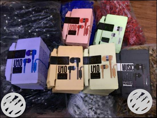 All colour earphone wholesale price 35 minimum