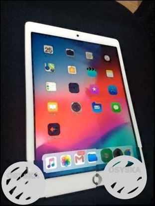 Apple IPad Air 2, 16 GB Wifi Only model. Silver &