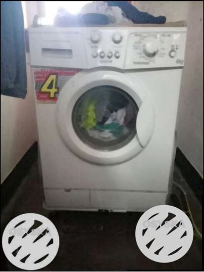 White Front-load Washing Machine