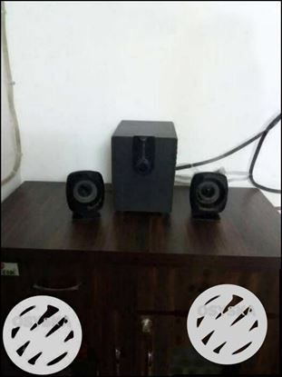 Speakers ka Pura unit good condition good sound 2