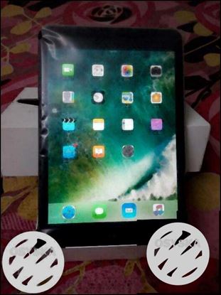 Apple iPad 2017 - 7.9 Inch,32 GB Wifi+Cellular, 1 year old