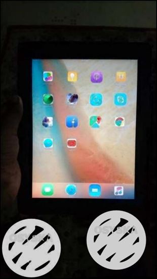 Ipad 3rd gen Good condition 64GB Place-