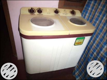 White And Gray Front-load Clothes Dryer