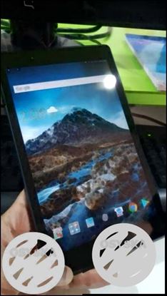 Lenovo Tab4 8 like new with box charger and