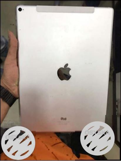 Sell my ipad pro 12.9 / 128GB wifi+4G box and