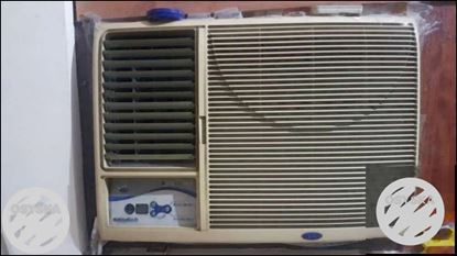 Carrier white AC in a very good condition