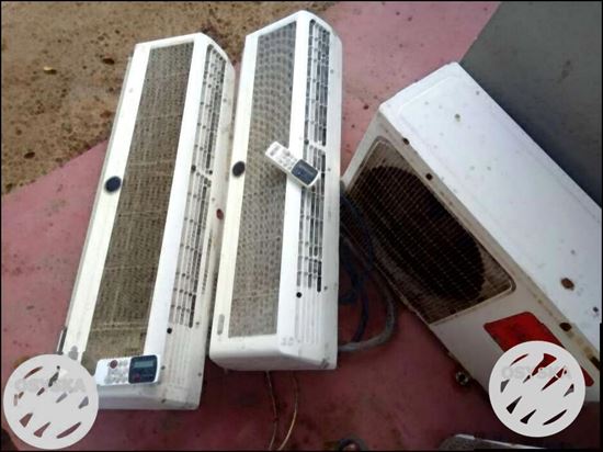 Flood affected ac ONIDA need repair rs 4300/- two