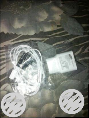Samsung Original Charger Buy only 3 days i sell