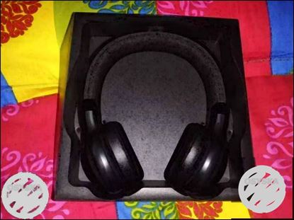 Black Wireless Headphones With Box