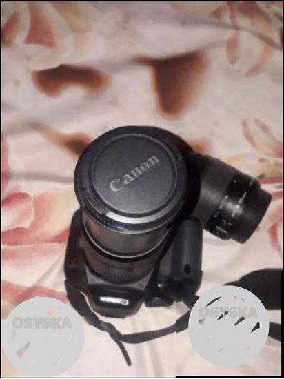 Black Canon EOS 550d DSLR Camera