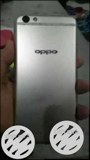 Oppo f3 plus 1 yars old h koi bhi kami nahi h