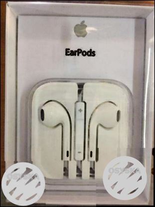 Apple iPhone Earpods (Earphones)