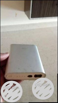 MI BRAND 10400 mah powerbank in working condition