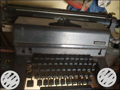 English Type Writer For Sale